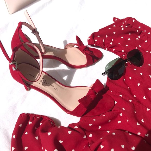 Chinese Laundry Shoes - 🍀 Ankle-Strap Heels with  cute BOW Like New